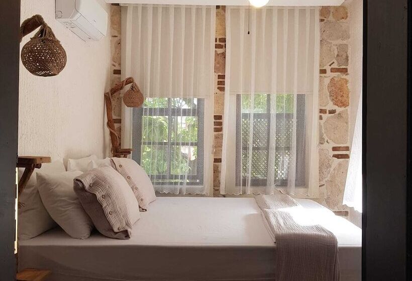 هتل Villa Citronella Boutique