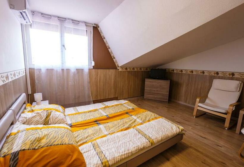 Пансион Mórocz Vendégház