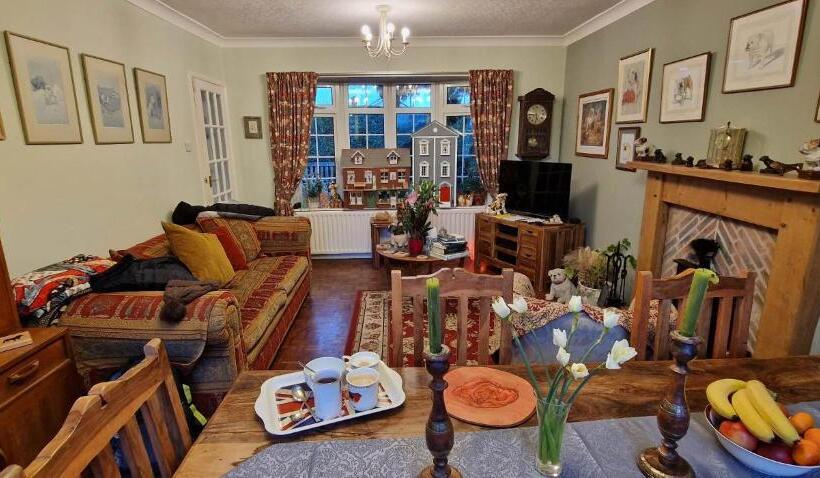 تختخواب و صبحانه Twenty