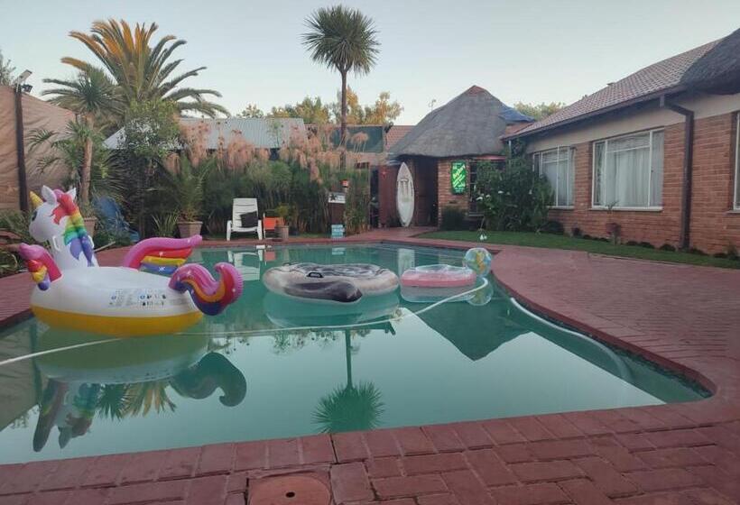 Bed & Breakfast Ay Jay S Guesthouse