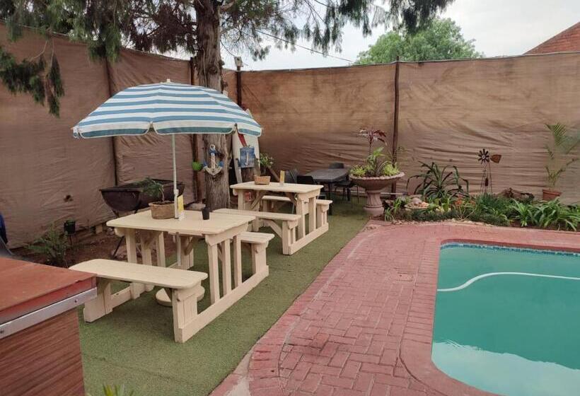 Bed & Breakfast Ay Jay S Guesthouse