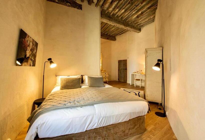 تختخواب و صبحانه La Chapelle Sur La Sorgue