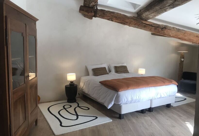 تختخواب و صبحانه La Chapelle Sur La Sorgue