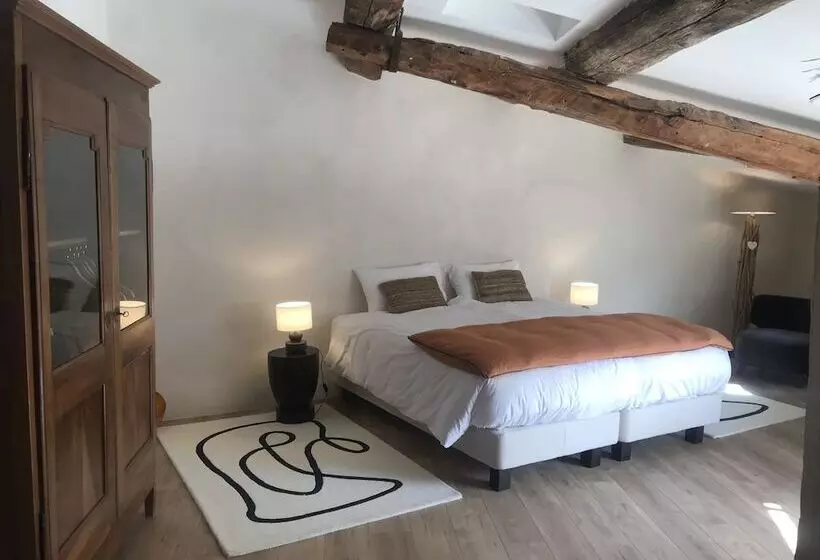 Aamiaismajoitus (B&B) La Chapelle Sur La Sorgue