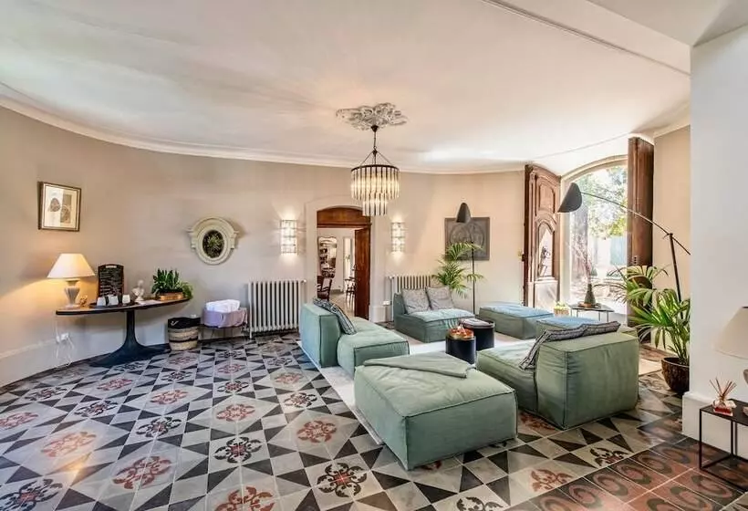 Aamiaismajoitus (B&B) La Chapelle Sur La Sorgue