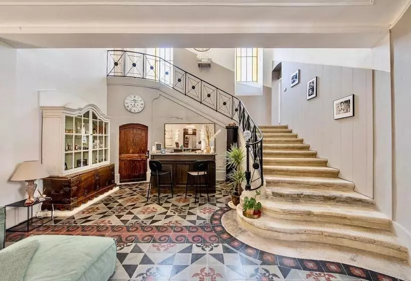 Aamiaismajoitus (B&B) La Chapelle Sur La Sorgue