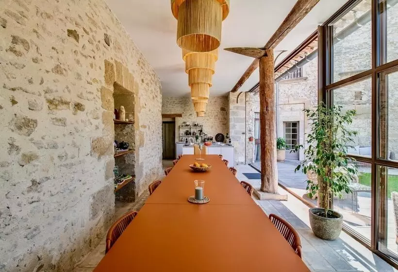 Aamiaismajoitus (B&B) La Chapelle Sur La Sorgue