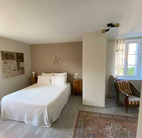 Aamiaismajoitus (B&B) Les Chambres De L Aigronne