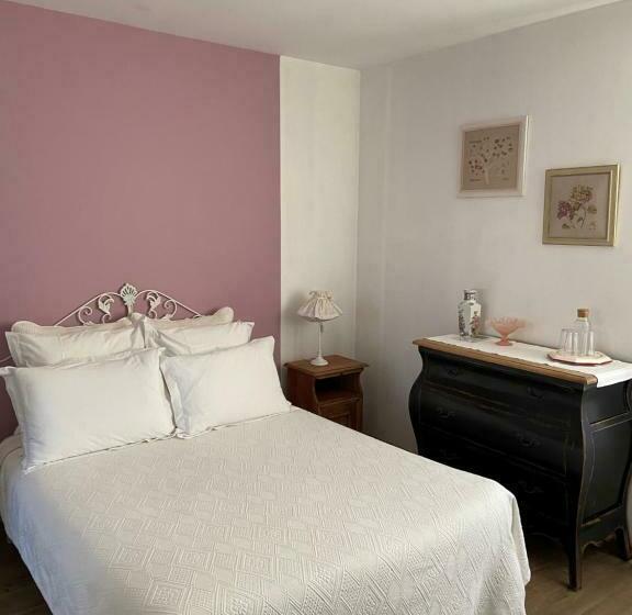 مبيت وإفطار Les Chambres De L Aigronne