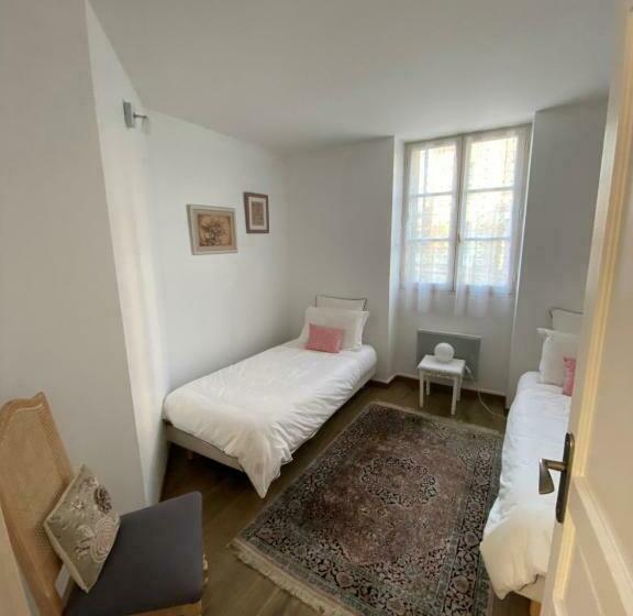 مبيت وإفطار Les Chambres De L Aigronne