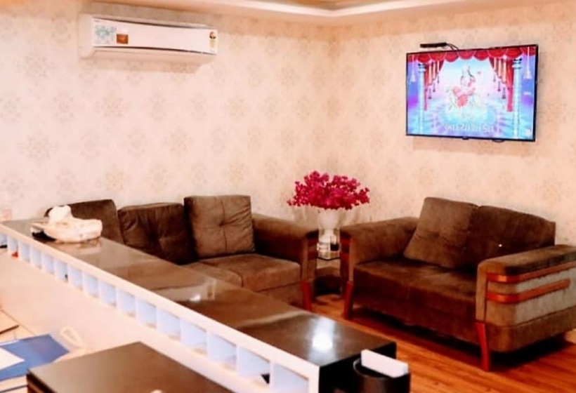 Bed and Breakfast Royal King Nana Chiloda