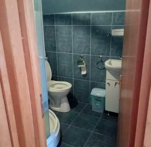 پانسیون Casa Spatar