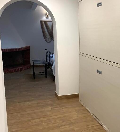 Пансион Comforthouse Ladispoli