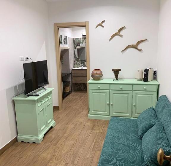 Пансион Comforthouse Ladispoli