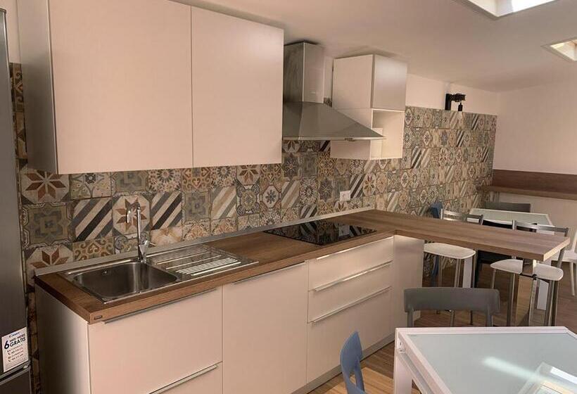 Пансион Comforthouse Ladispoli