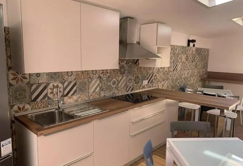 پانسیون Comforthouse Ladispoli