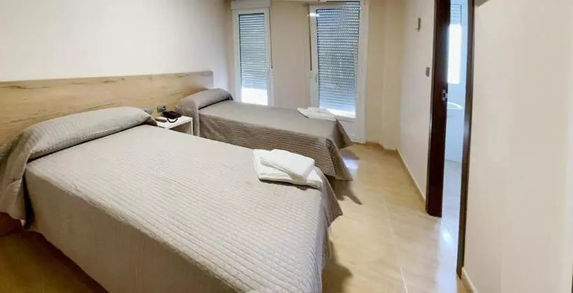 Majatalo Hostal Restaurante Cuatro Caminos