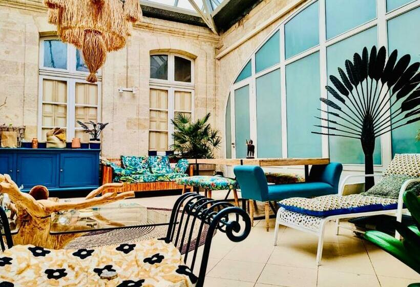 تختخواب و صبحانه Koko & Baobab