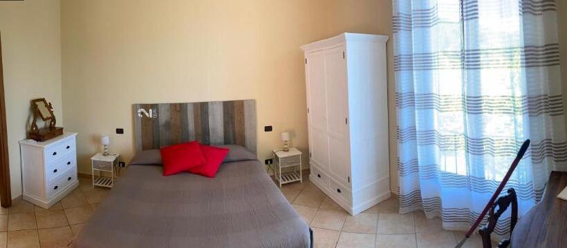 בית מלון כפרי Le Giuncaie   Vigna Con Alloggio