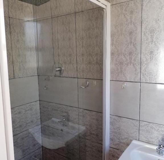 Пансион Franchise Benoni Guest House