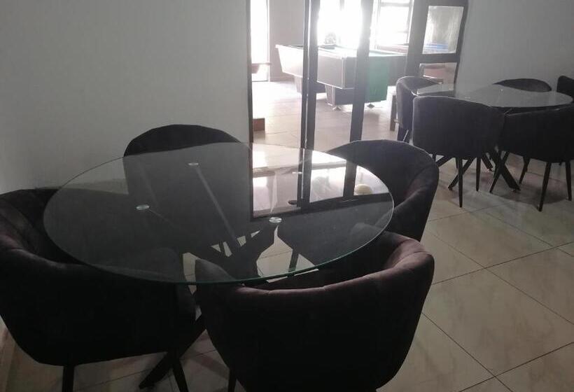 Пансион Franchise Benoni Guest House