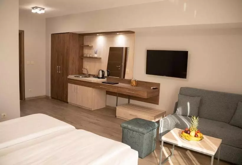 ペンション Guest House Velik