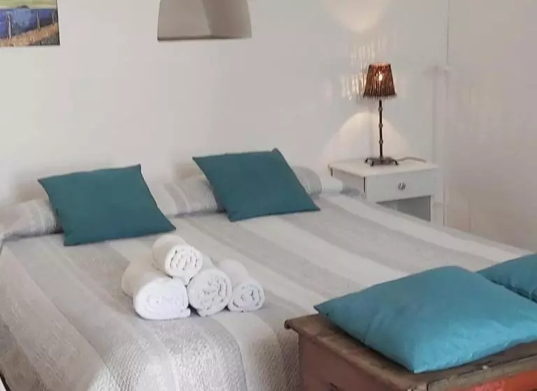 تختخواب و صبحانه La Casa Di Zeffiro
