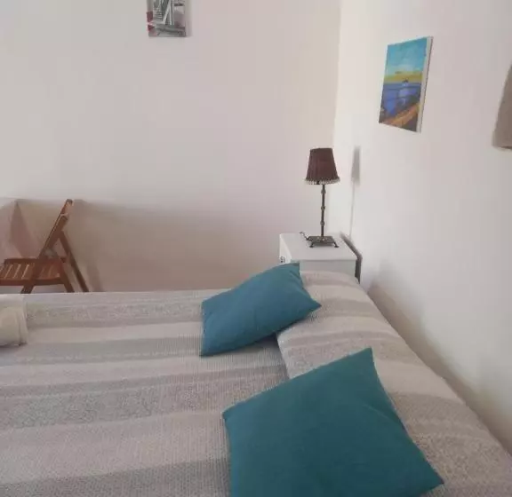 تختخواب و صبحانه La Casa Di Zeffiro