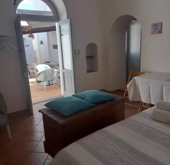 تختخواب و صبحانه La Casa Di Zeffiro