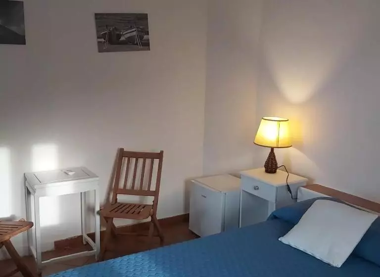 تختخواب و صبحانه La Casa Di Zeffiro