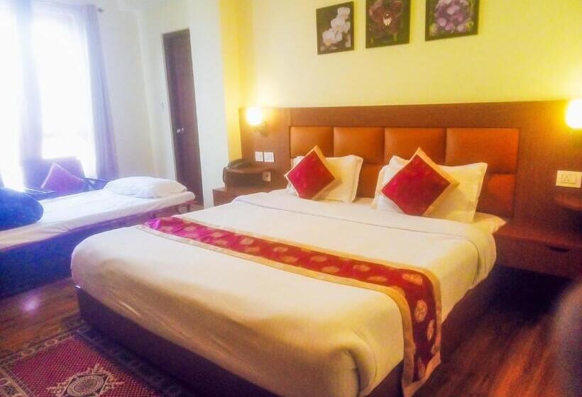 Hotel Zingkham Residency