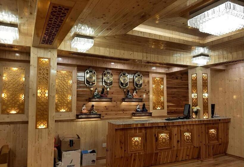 Hotel Zingkham Residency