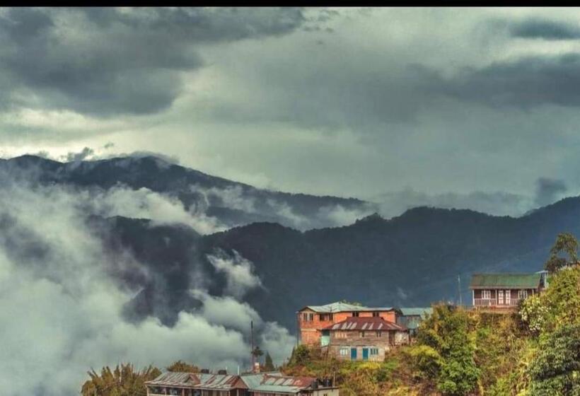 Hotel Zingkham Residency