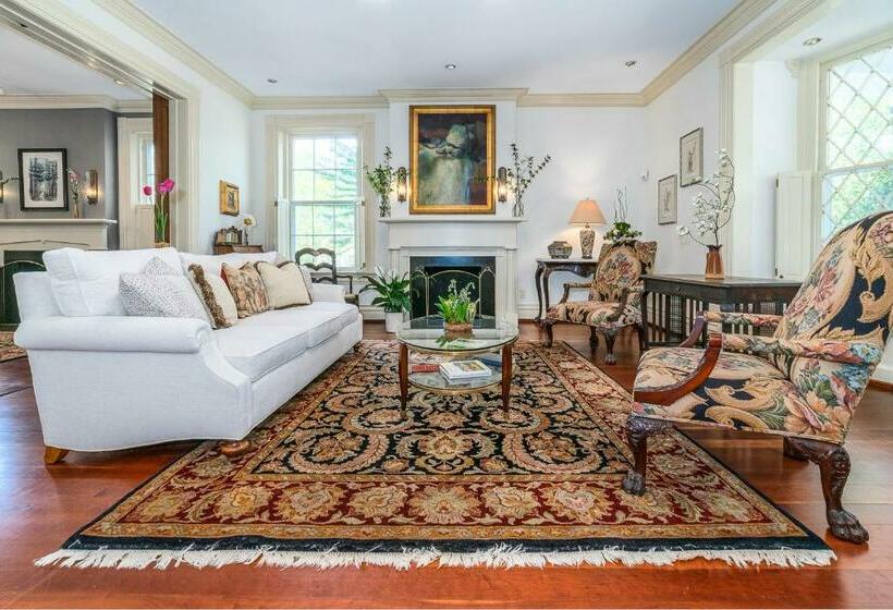 Bed and Breakfast Stonegate