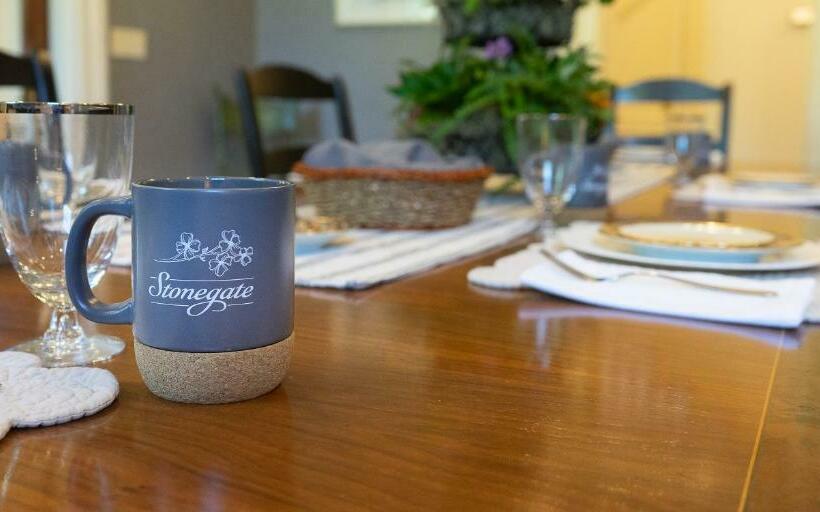 Bed and Breakfast Stonegate