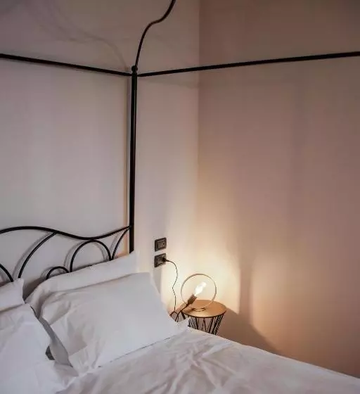 Hotelli Sensole Locanda Contemporanea