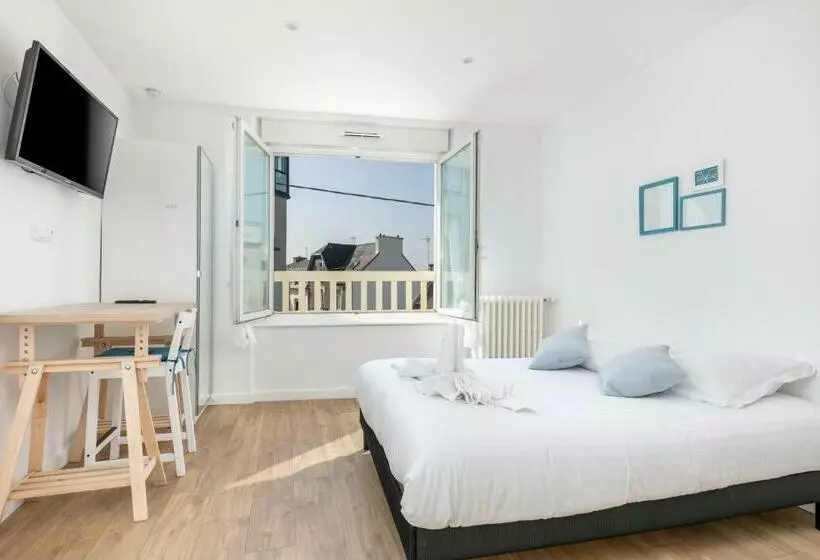 تختخواب و صبحانه La Recouvrance : Chambre Spacieuse Avec Sdb Privative, Cuisine Et Salon Partagés, Terrasse, Proche F