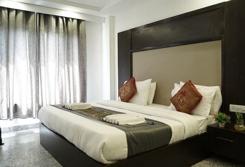 בית מלון כפרי Anand Empire