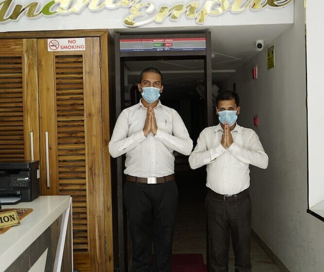 בית מלון כפרי Anand Empire