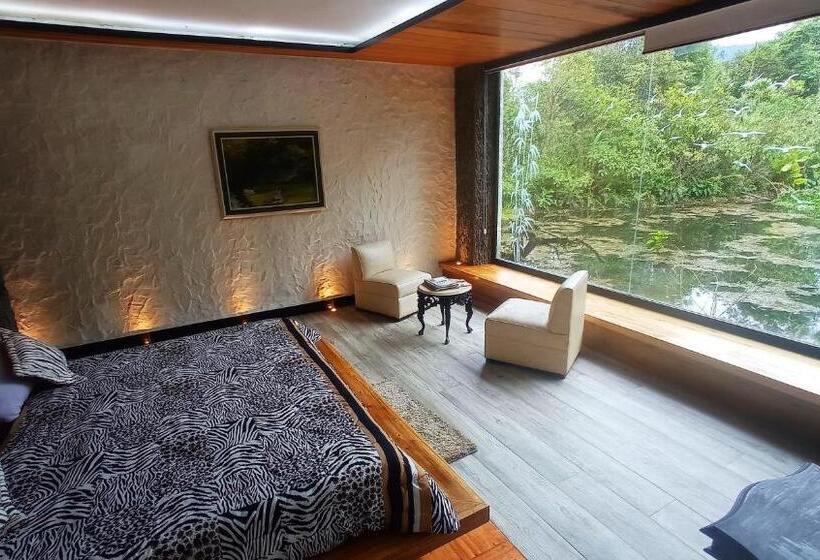 Otel Cantalarana, Antes Wikiri Lodge