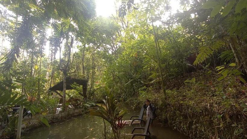 Otel Cantalarana, Antes Wikiri Lodge