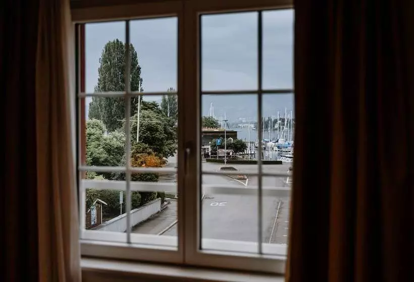 ホテル Müllers Self Check In