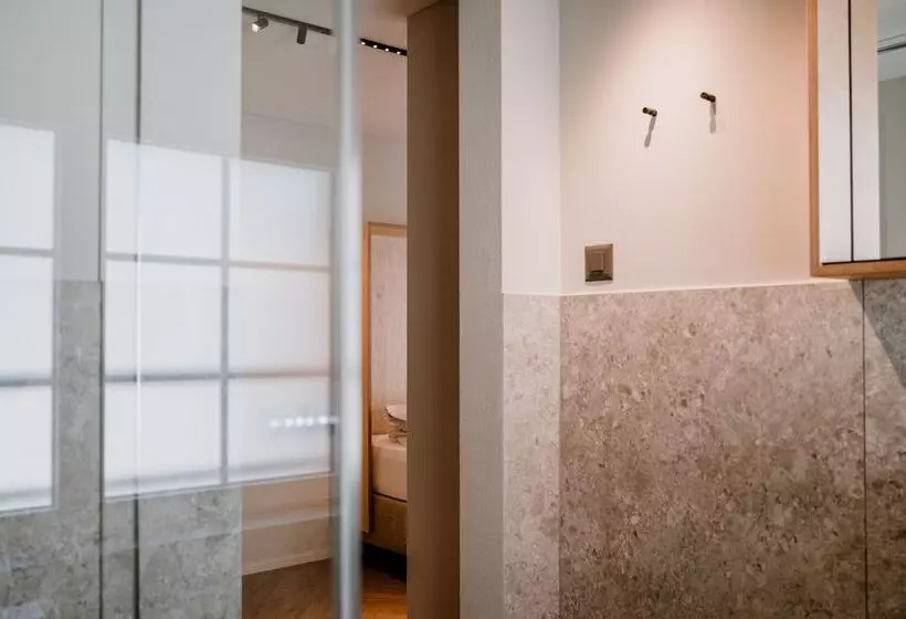 ホテル Müllers Self Check In