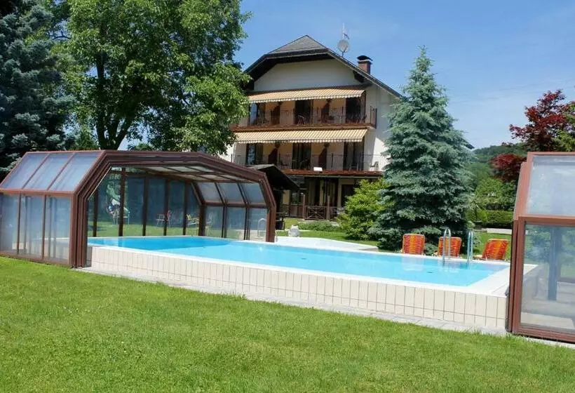 Hotelli Pension Sommerauer