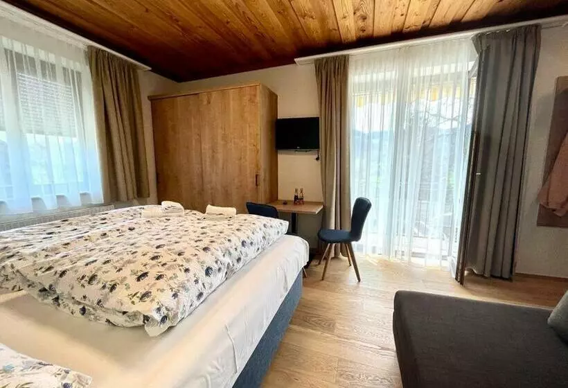 Hotelli Pension Sommerauer