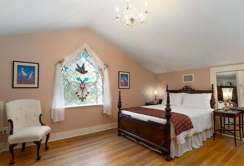 Oaklea Mansion Bed And Breakfast