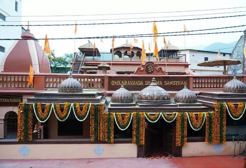 リゾートホテル Vedic Dham Ganga