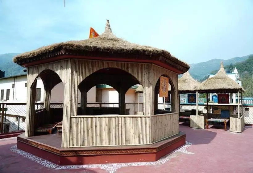 リゾートホテル Vedic Dham Ganga