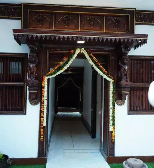 リゾートホテル Vedic Dham Ganga