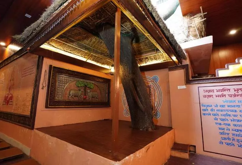 リゾートホテル Vedic Dham Ganga